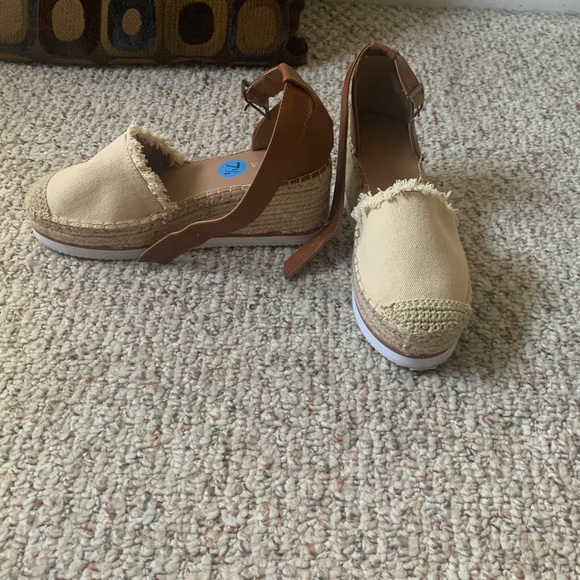 Shoes - Women’s Shoes (Espedrils)